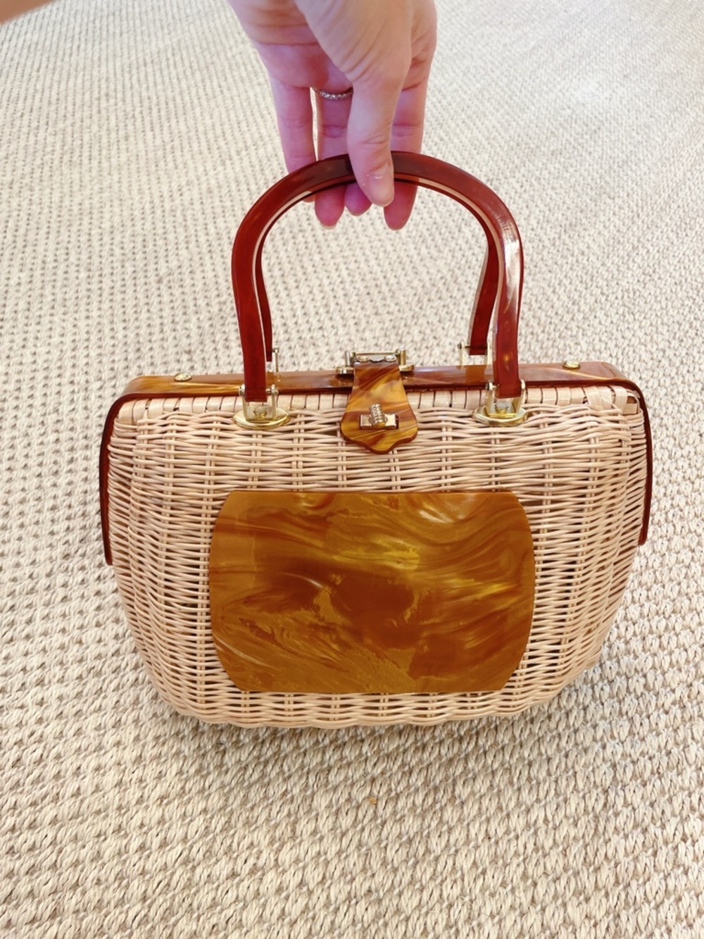 Vintage Lucite & Wicker Handbag Purse Clam Shell Open - quiet luxury - 1950s - Picture 13 of 13